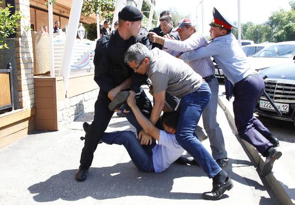 Police crackdown on activists in Almaty