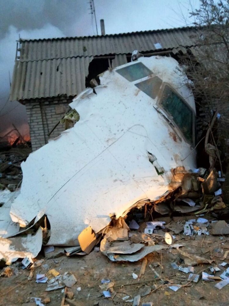 More than 30 people died in crash of Turkish cargo Boeing in Kyrgyzstan: crashed on houses during landing