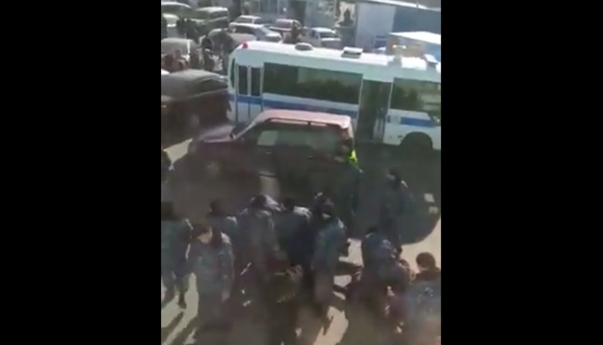 Conflict at the market in Astana: 10 people delivered to the Internal Affairs Directorate