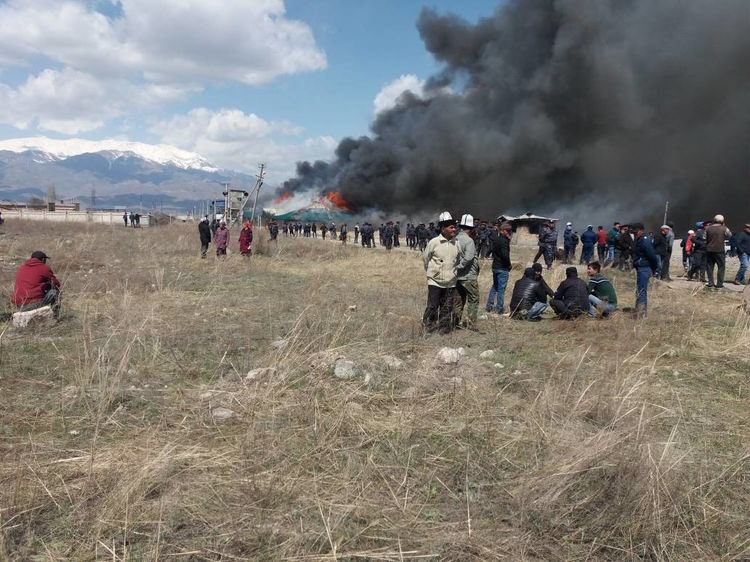 Number of protesters swelled to 3,000 in Toguz-Toro district. Chinese gold company GL Makmal Developing was planning to launch operations there.    