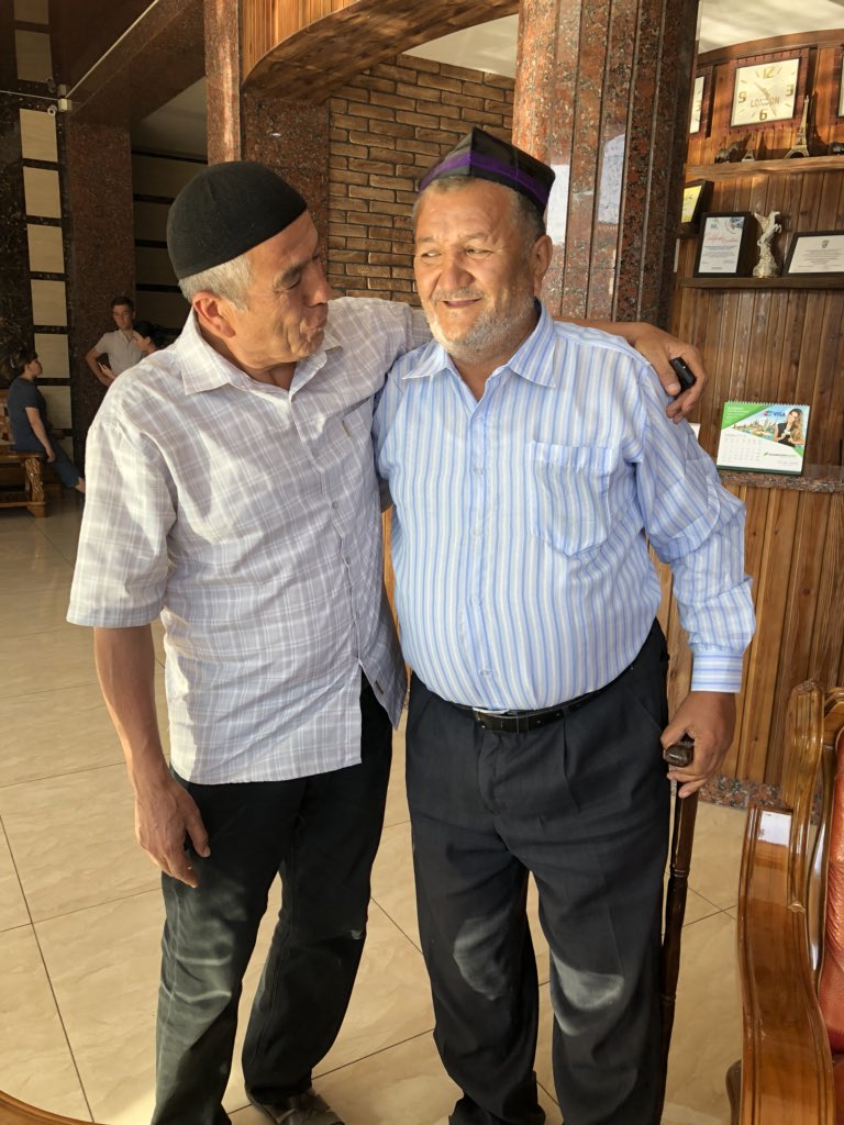 Yesterday in Andijan Uzbekistan @hrw witnessed touching moment: 2 recently imprisoned humanrights defenders Isroiljon Kholdarov and Ganihon Mamatkhanov, free, met after last seeing each other behind bars. Isroiljon wasn't sure until then that Ganihon had survived
