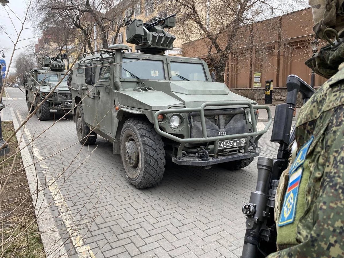 Photos of Russian servicemen in Almaty, presumably from the 45th Spetsnaz Brigade with Spartanets-3 and LShZ1+ helmets, AK-12 rifles, and Tigr-M SpN with Arbalet-DM.