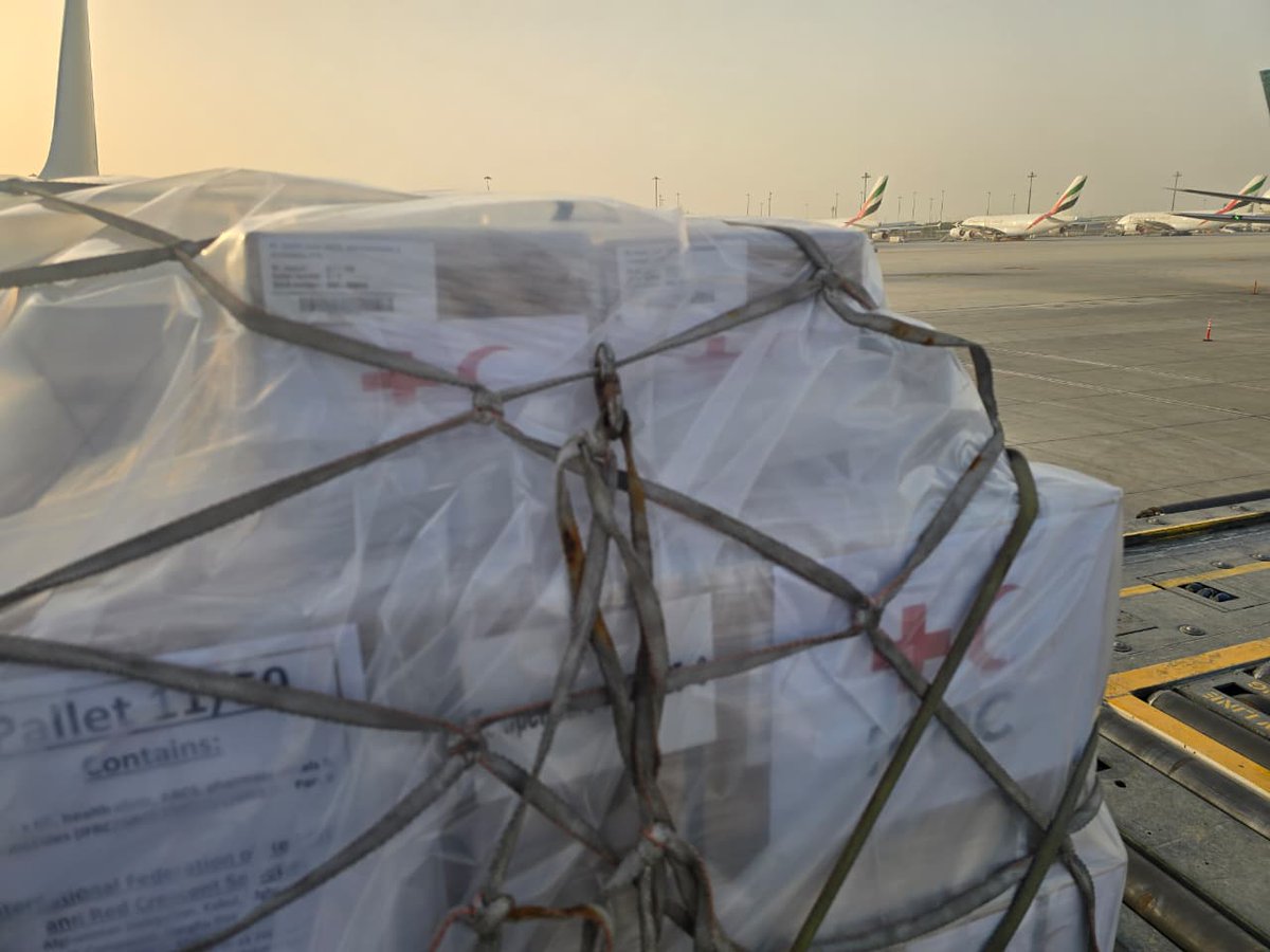 Bajo las directrices de Mohammed bin Rashid, la Ciudad Humanitaria de Dubái (CHD de Dubái) envió un segundo puente aéreo de socorro a Afganistán en menos de una semana para apoyar a los afectados por el devastador terremoto que azotó recientemente el país. El avión transportaba 39,8 toneladas de suministros de socorro y ayuda, proporcionados por la Federación Internacional de Sociedades de la Cruz Roja y de la Media Luna Roja.